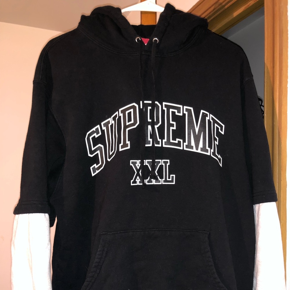 Supreme sweatshirt